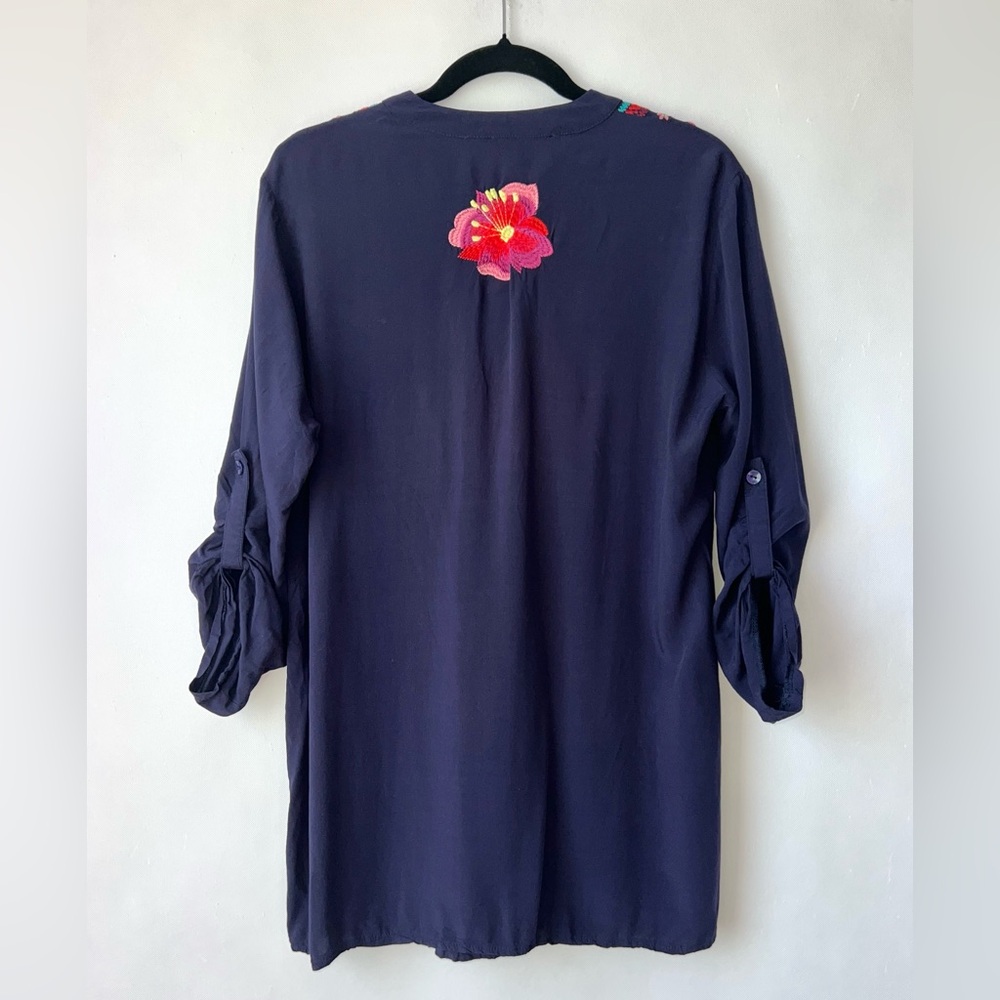 Anthropologie Luna Moon Tunic Top Boho Navy Floral Embroidered Large Cottagecore - Picture 9 of 13